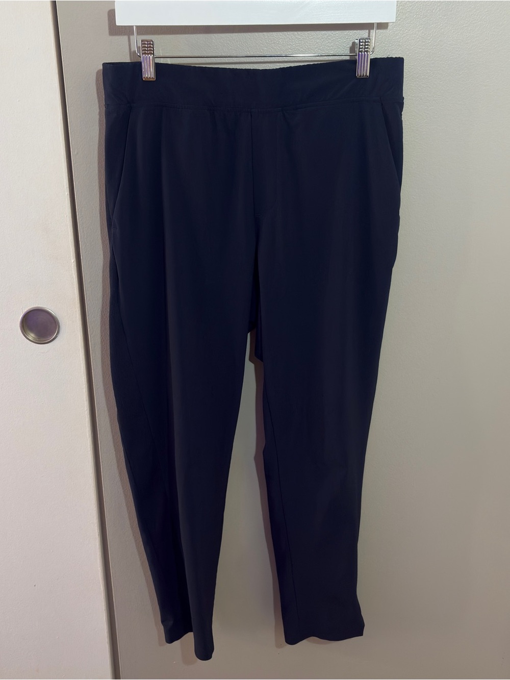 Athleta Brooklyn Ankle Pant Activewear in Navy Blue Size Womens 8 - Medium